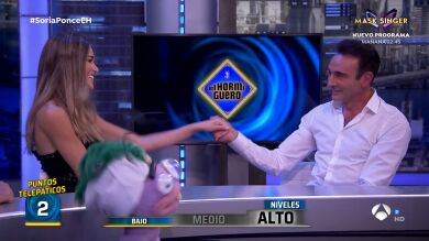 ¡Cosa de telepatía! Enrique Ponce y Ana Soria ponen a prueba su conexión con las hormigas