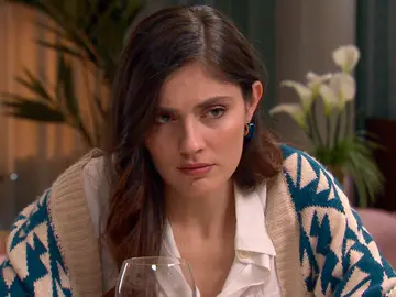 Andrea se llena de tristeza tras la nueva amenaza de Alberto: ¡“No puedo más!” Andrea se llena de tristeza tras la nueva amenaza de Alberto: ¡“No puedo más!”