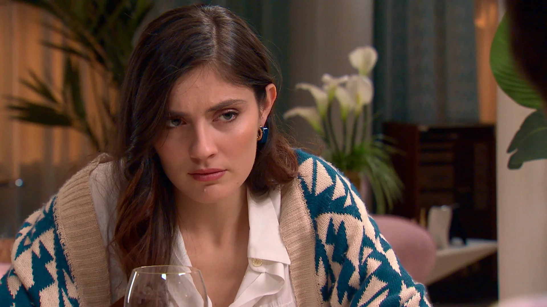 Andrea se llena de tristeza tras la nueva amenaza de Alberto: ¡“No puedo más!” Andrea se llena de tristeza tras la nueva amenaza de Alberto: ¡“No puedo más!”