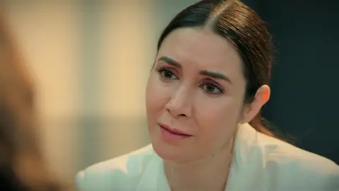 Harika visita a su madre en la cárcel y toma una drástica decisión: “Me marcho” Harika visita a su madre en la cárcel y toma una drástica decisión: “Me marcho”