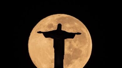 El Cristo Redentor se apaga contra el racismo tras los insultos a Vinícius