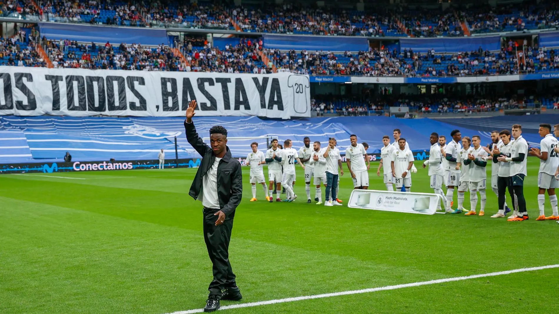 Vinícius agradece el apoyo del Bernabéu