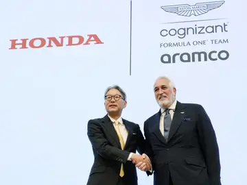 Toshihiro Mibe y Lawrence Stroll, presidentes de Honda y Aston Martin Toshihiro Mibe y Lawrence Stroll, presidentes de Honda y Aston Martin