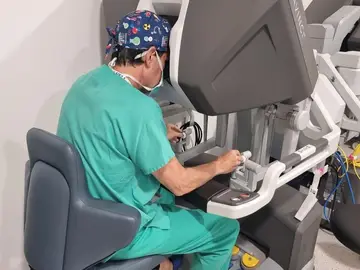 Robot Da Vinci del hospital de A Coruña Robot Da Vinci del hospital de A Coruña