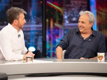 Los Hombres G hablan sobre cómo vivieron sus primeros años: "Tocábamos en un mar de sujetadores" Los Hombres G hablan sobre cómo vivieron sus primeros años: "Tocábamos en un mar de sujetadores"