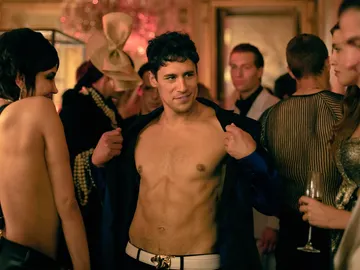 Martiño Rivas muestra su musculado cuerpo en 'Nacho' Martiño Rivas muestra su musculado cuerpo en 'Nacho'