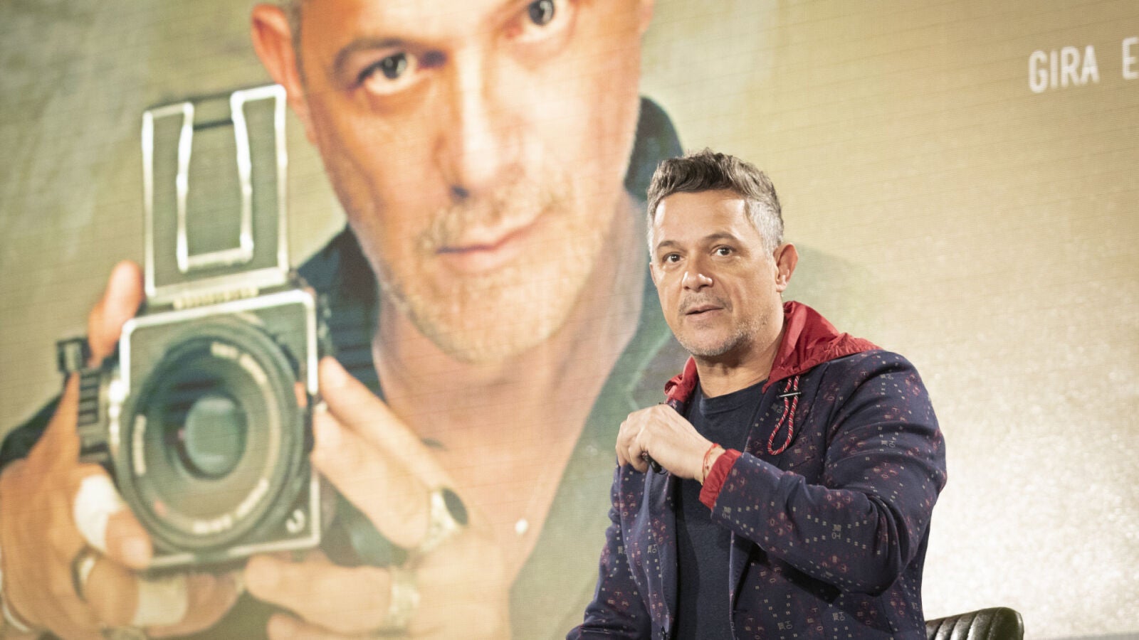 Alejandro Sanz preocupa a sus fans con un mensaje alarmante: 