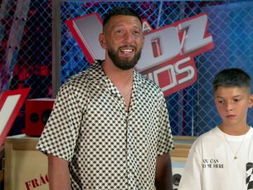 &iexcl;Familia de talents! El hijo de Jonatan Santiago, exconcursante de &lsquo;La Voz&rsquo;, enamora en las Audiciones a ciegas 