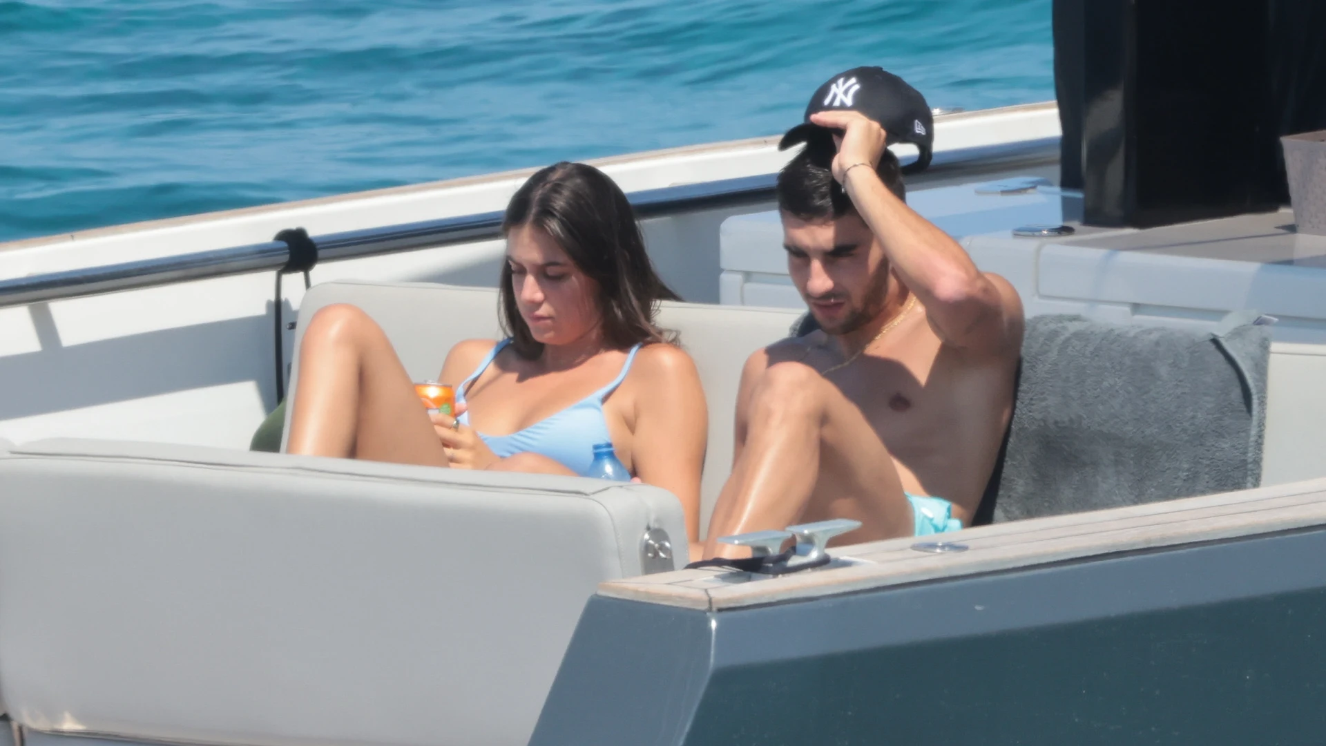 Sira Martínez y Ferrán Torres en sus vacaciones Sira Martínez y Ferrán Torres en sus vacaciones