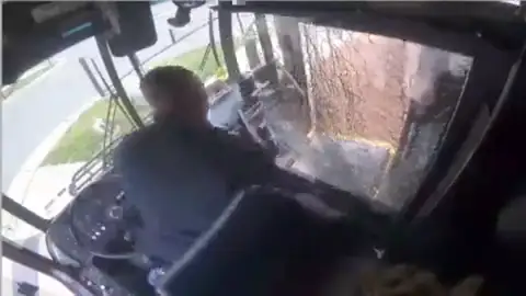 Conductor dispara al pasajero Mundo