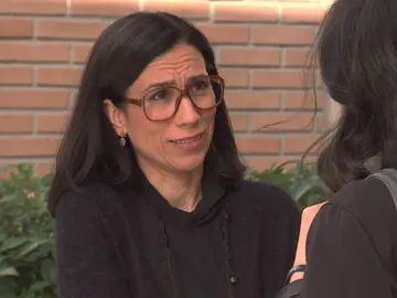 Manolita calma el dolor de Carballo tras su última discusión con Luján Manolita calma el dolor de Carballo tras su última discusión con Luján