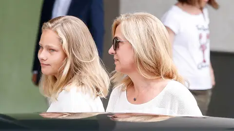 La infanta Cristina con su hija Irene Urdangarin La infanta Cristina con su hija Irene Urdangarin