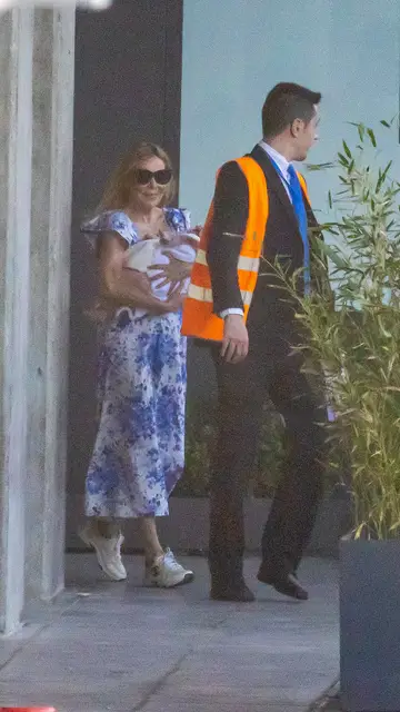 Ana Obregón, en el aeropuerto de Madrid Ana Obregón, en el aeropuerto de Madrid