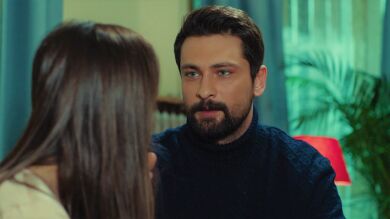 Alihan le cuenta toda la verdad a Zeynep y le promete que terminará con Ender: “Arreglaré lo del divorcio y vendré a buscarte”