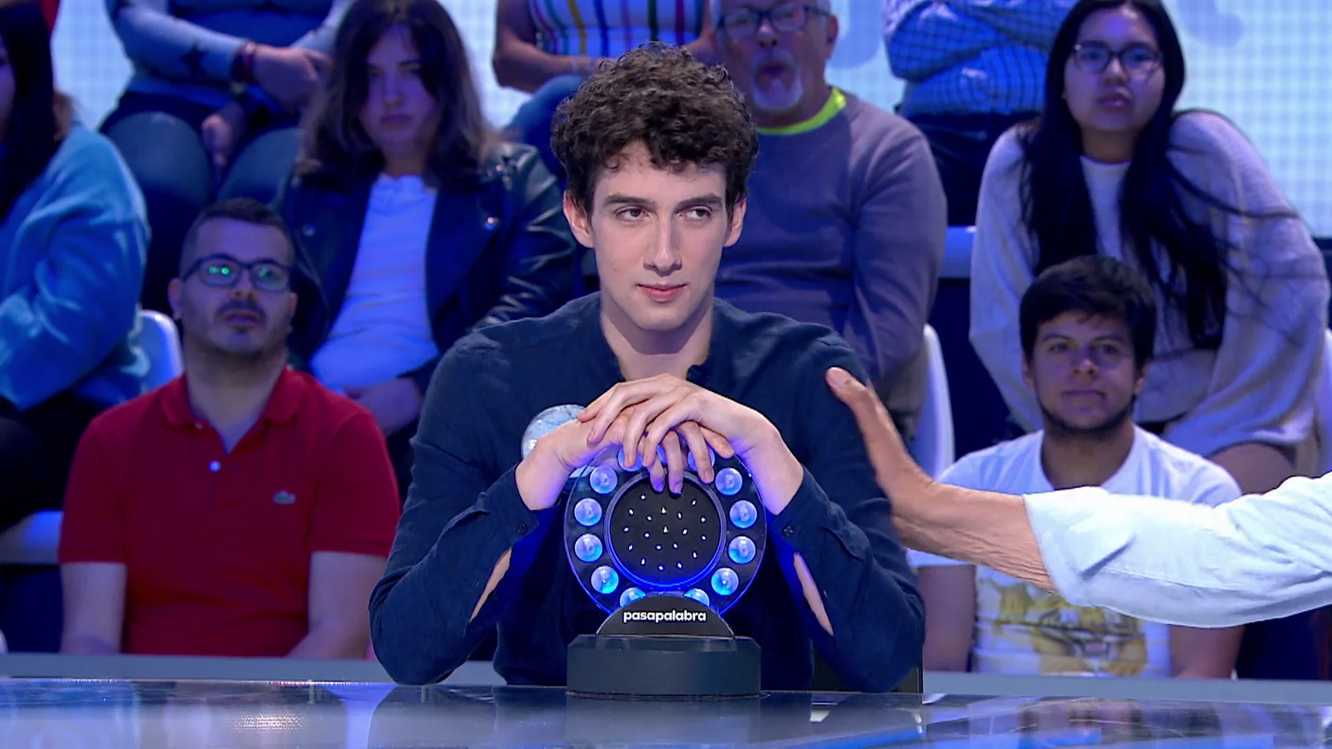 Fernando tampoco se libra: la efusividad de Romay… ¡casi desmonta al concursante! Fernando tampoco se libra: la efusividad de Romay… ¡casi desmonta al concursante!