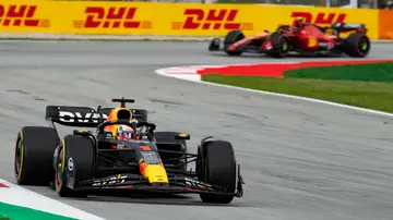 Verstappen seguido de Sainz en el GP de Montmeló