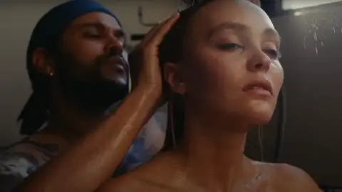 The Weeknd y Lily-Rose Depp en 'The Idol' The Weeknd y Lily-Rose Depp en 'The Idol'
