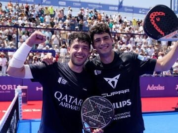 Agustín Tapia y Arturo Coello celebra su victoria en el Marbella Masters 