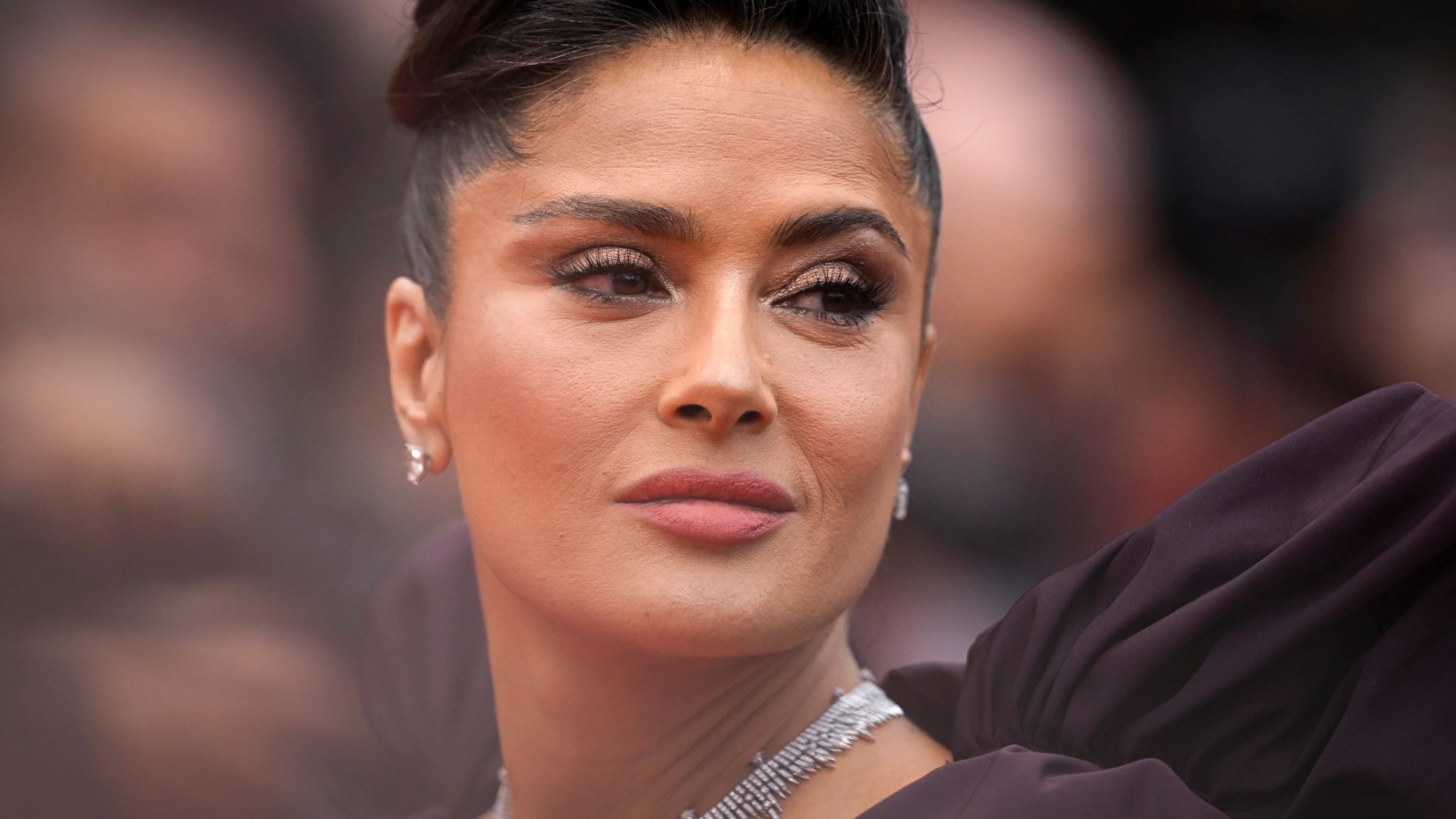 Salma Hayek en la 76 edición del Festival de Cannes Salma Hayek en la 76 edición del Festival de Cannes