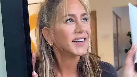 Jennifer Aniston al natural Jennifer Aniston al natural