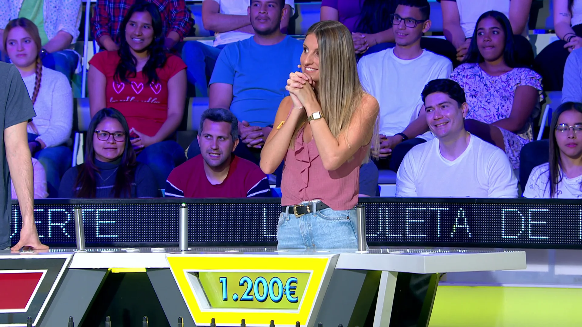 Jorge Fernández le da tensión a un panel… ¡Y una concursante pierde los nervios! Jorge Fernández le da tensión a un panel… ¡Y una concursante pierde los nervios!