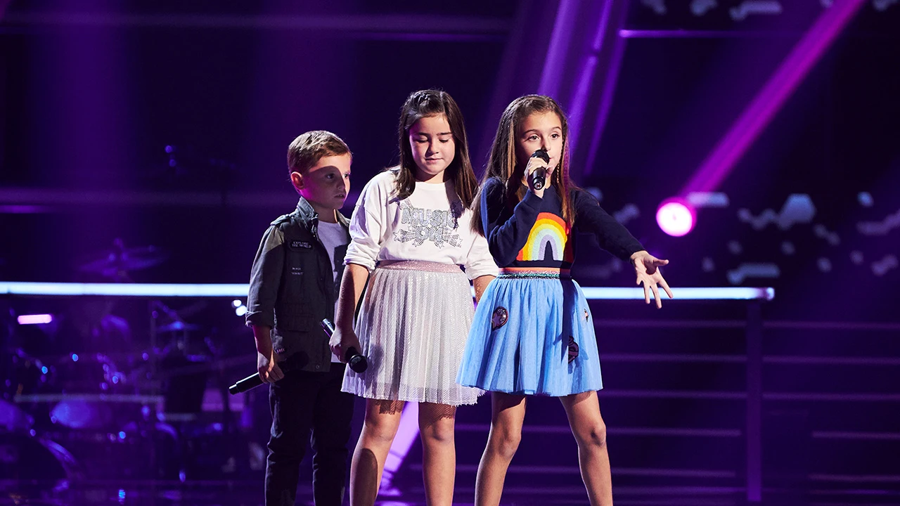 Alex, Alejandra y Paula, el grupo más pequeño de ‘La Voz Kids’, triunfan con ‘Tacones rojos’ 