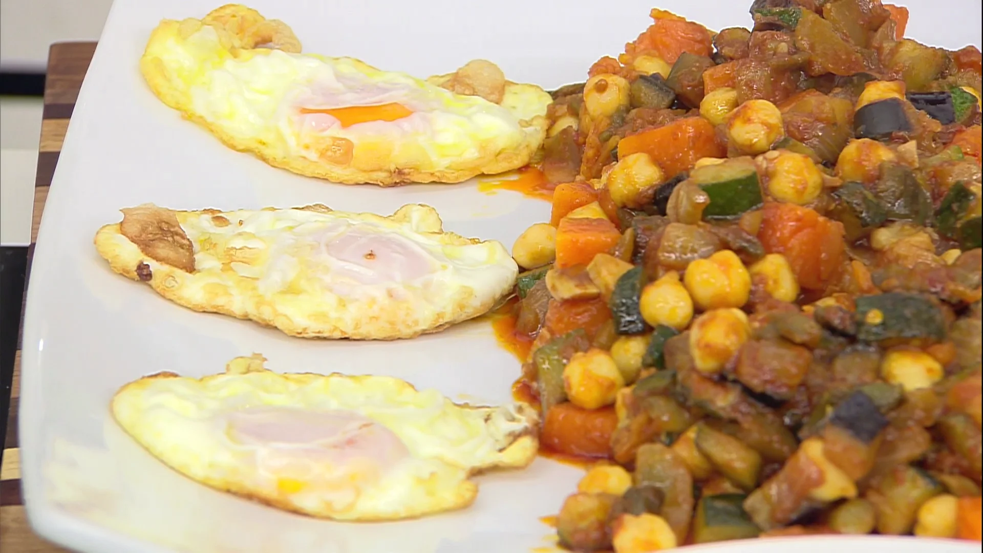 Alboron&iacute;a con garbanzos, de Argui&ntilde;ano: "Una receta perfecta para hacer el fin de semana"