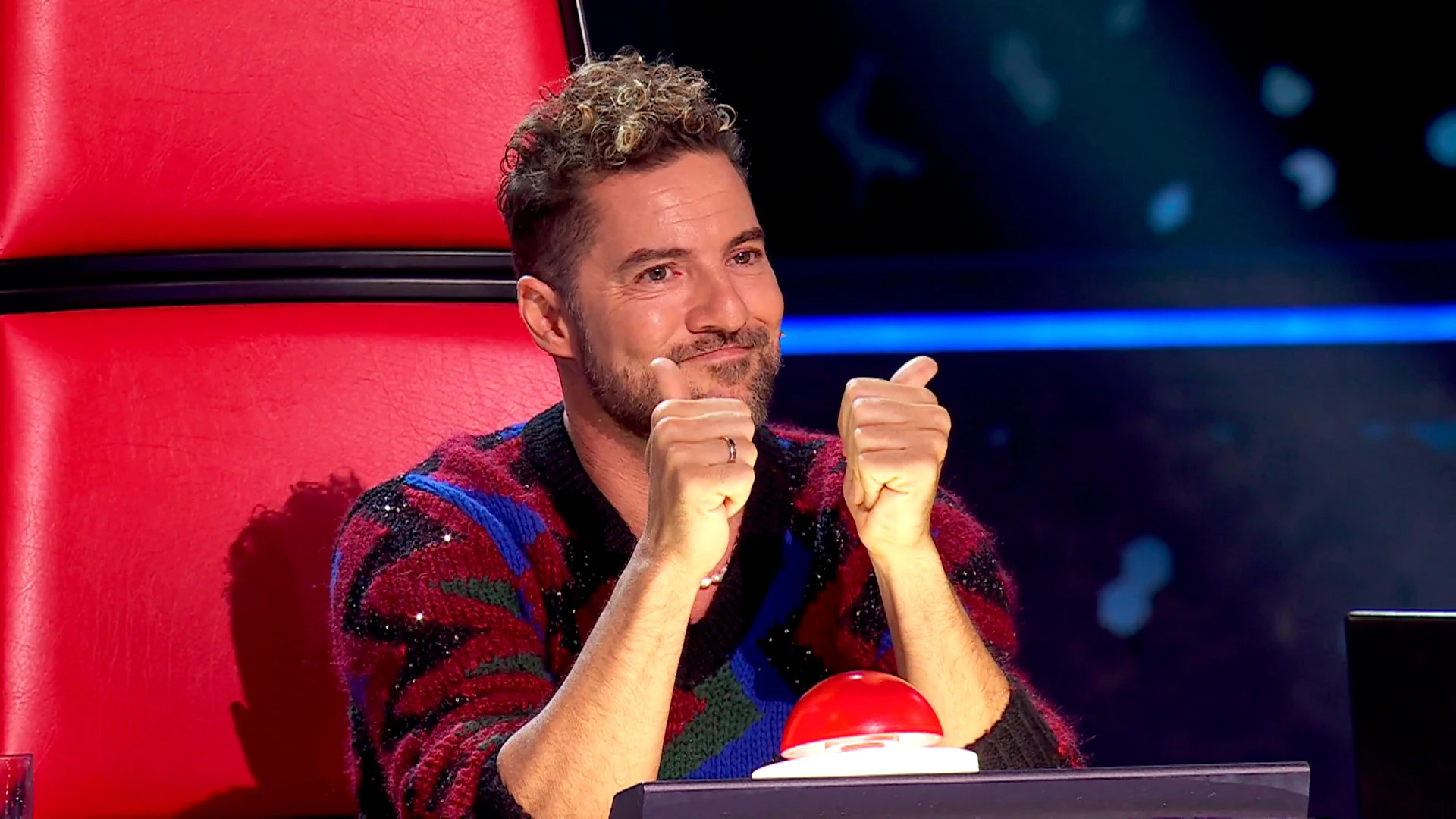 El comentario de David Bisbal a Sebastián Yatra al oído que genera expectación El comentario de David Bisbal a Sebastián Yatra al oído que genera expectación