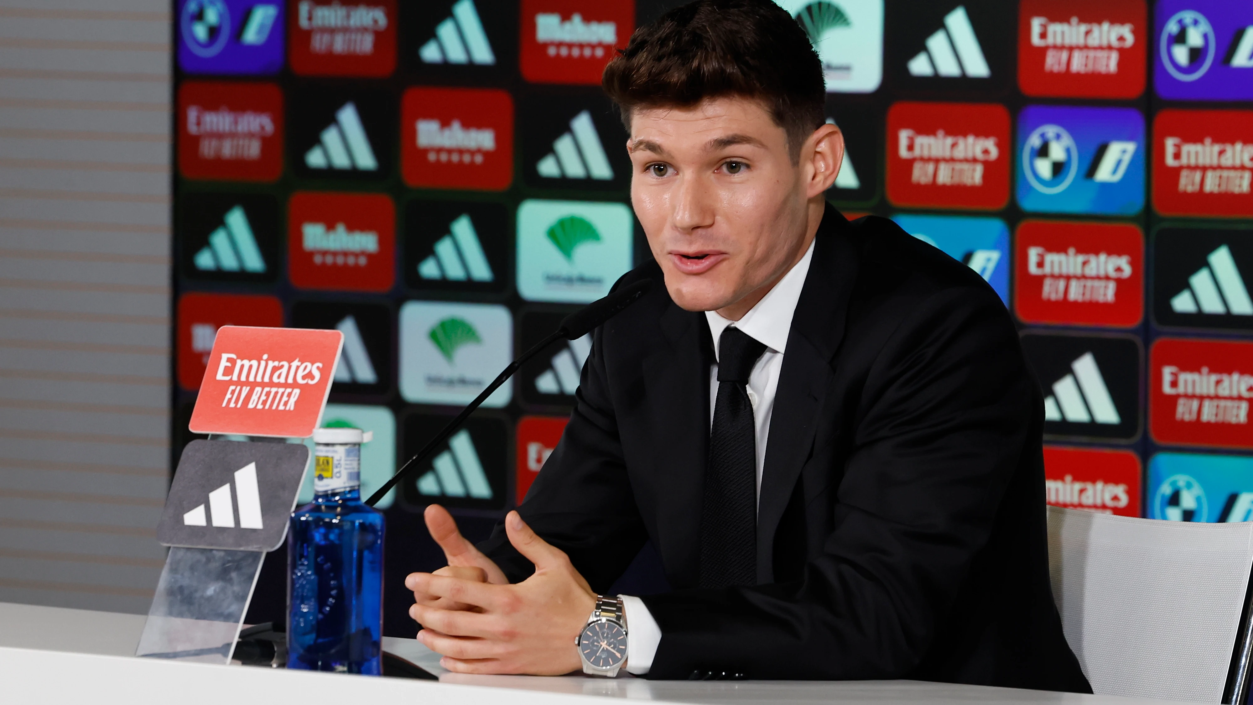 Fran Garc&iacute;a, en su presentaci&oacute;n con el Real Madrid