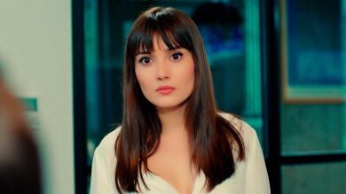 Alihan le comunica a Zeynep las noticias sobre su soltería: “Ender ha aceptado divorciarse” 
