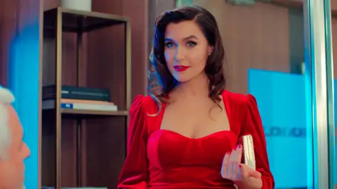 Ender sorprende a todos apareciendo en el comité de empresa… ¡como nueva accionista! Ender sorprende a todos apareciendo en el comité de empresa… ¡como nueva accionista!