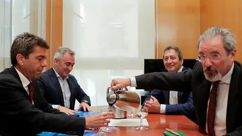 Acuerdo en Valencia entre PP y Vox