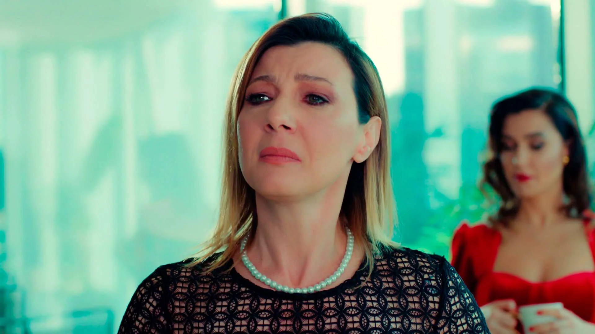 Zerrin se revela ante Halit y Alihan: “Estoy harta de que siempre me digan lo que tengo que hacer” Zerrin se revela ante Halit y Alihan: “Estoy harta de que siempre me digan lo que tengo que hacer”