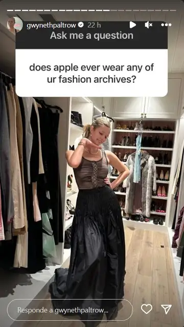 Apple Martin, la hija de Gwyneth Paltrow, vistiendo el odiado vestido gótico Apple Martin, la hija de Gwyneth Paltrow, vistiendo el odiado vestido gótico