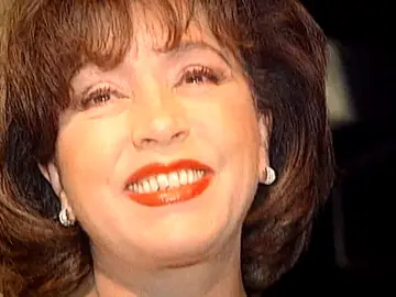 La muerte de la ventrílocua Mari Carmen conmueve al mundo del humor: "No es que fuera buena artista, es que era genial" La muerte de la ventrílocua Mari Carmen conmueve al mundo del humor: "No es que fuera buena artista, es que era genial"