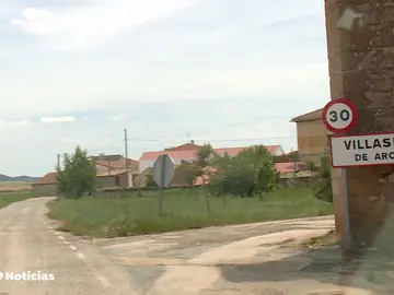 Los 21 vecinos de un pueblo de Soria deciden no votar y se tendrán que repetir las elecciones Los 21 vecinos de un pueblo de Soria deciden no votar y se tendrán que repetir las elecciones