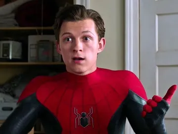 Tom Holland como SpiderMan Tom Holland como SpiderMan