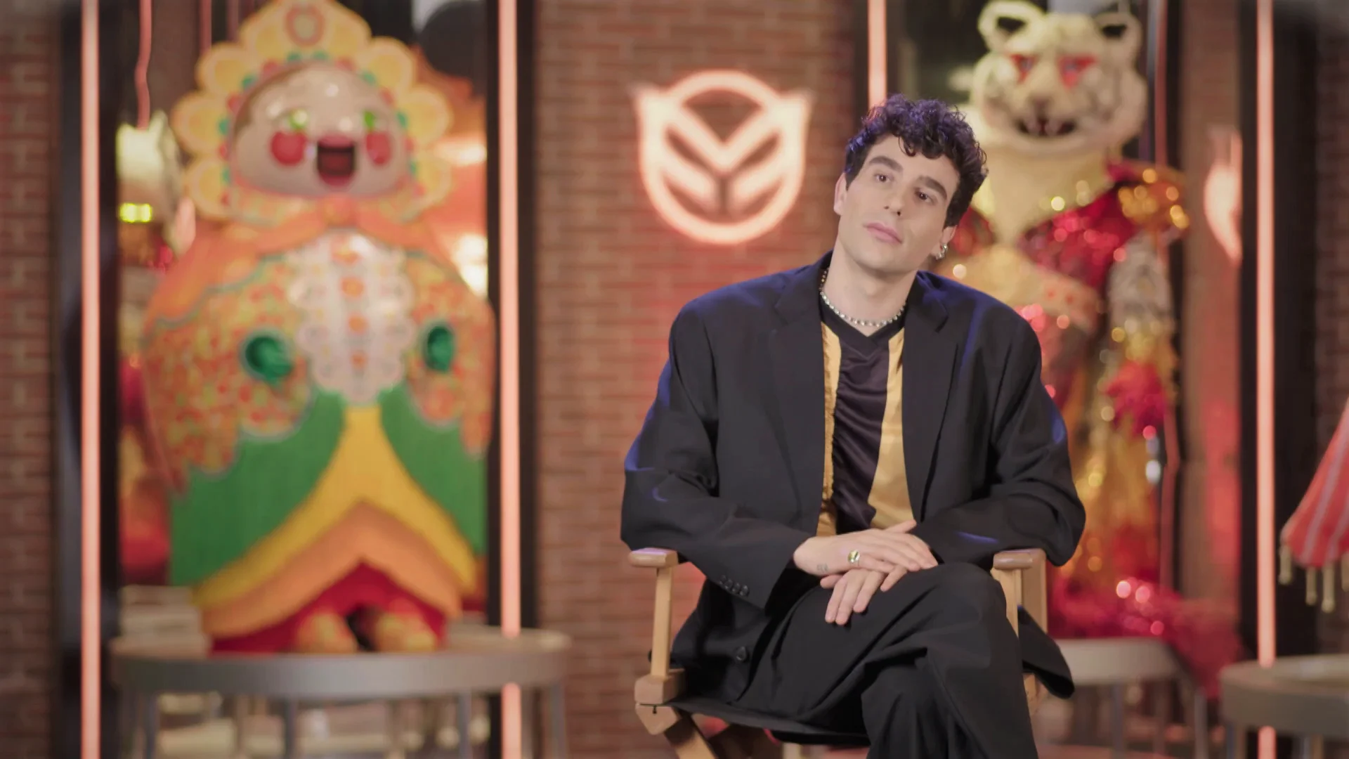 Pasamos un día con Javier Calvo en 'Mask Singer': "¡A jugar!" Pasamos un día con Javier Calvo en 'Mask Singer': "¡A jugar!"