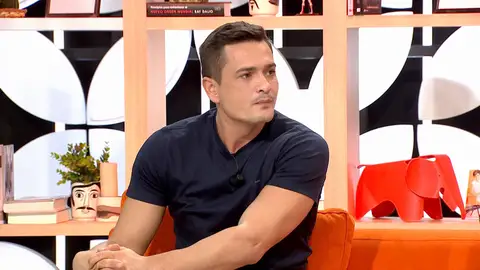 Nacho Gay resuelve la duda de si la madre de Íñigo Onieva participará en la exclusiva de la boda: "Finalmente sí lo hará" Nacho Gay resuelve la duda de si la madre de Íñigo Onieva participará en la exclusiva de la boda: "Finalmente sí lo hará"