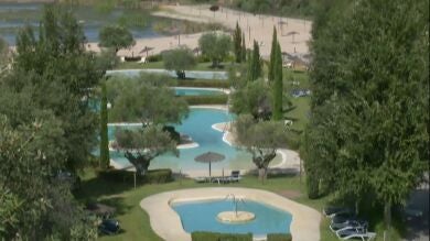 Los vecinos de Valdecañas ante la paralización del derribo: “No había patrimonio natural. Invito a todo el mundo a que venga y lo vea