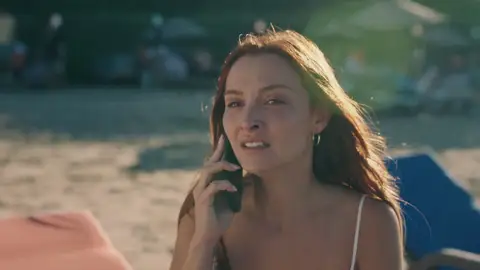 Neva llama desconsolada a Pars Neva llama desconsolada a Pars