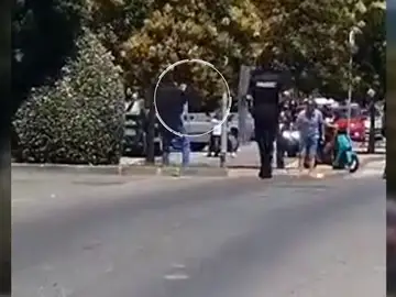 El hombre con el cuchillo en la mano El hombre con el cuchillo en la mano