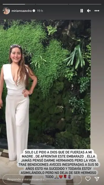 Miriam Saavedra anuncia que su madre está embarazada Miriam Saavedra anuncia que su madre está embarazada