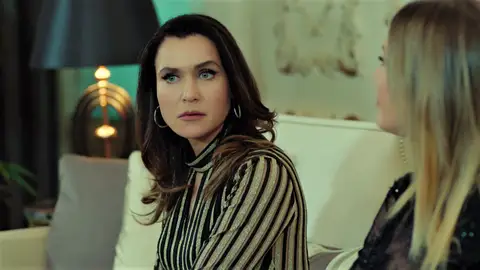 Ender, de los nervios ante la presencia de Kaya en una fiesta... ¿Qué pasará? Ender, de los nervios ante la presencia de Kaya en una fiesta... ¿Qué pasará?