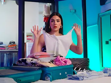 Lucía Bellido revela los 8 productos SHEIN que no pueden faltar en su maleta de viaje Lucía Bellido revela los 8 productos SHEIN que no pueden faltar en su maleta de viaje