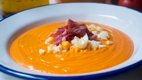 Salmorejo de ajo blanco