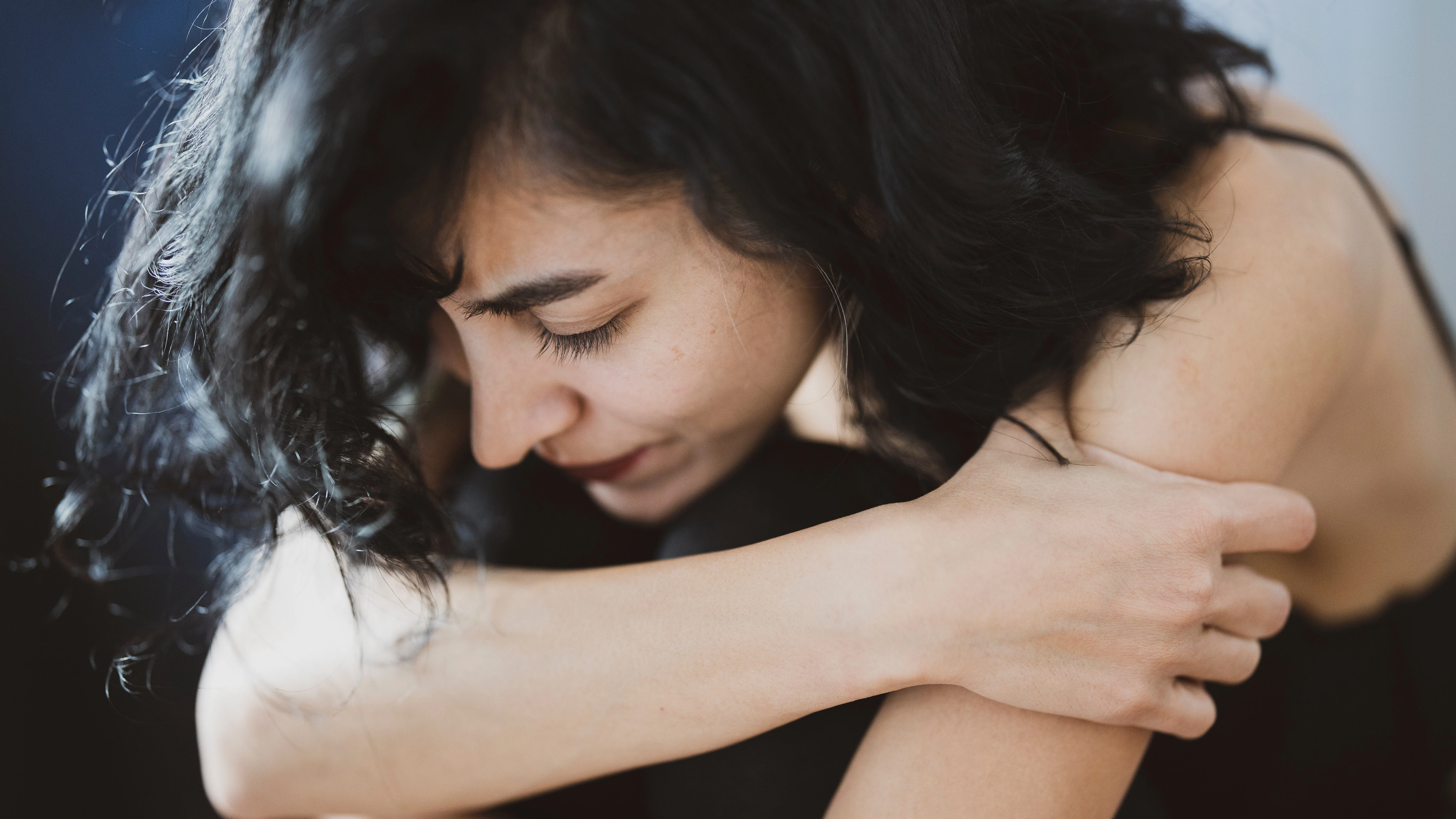 Una mujer triste Una mujer triste