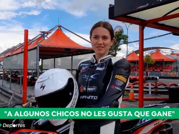 Rosa Jiménez Vargas, piloto de motos y líder de Supermoto 85 con 14 años