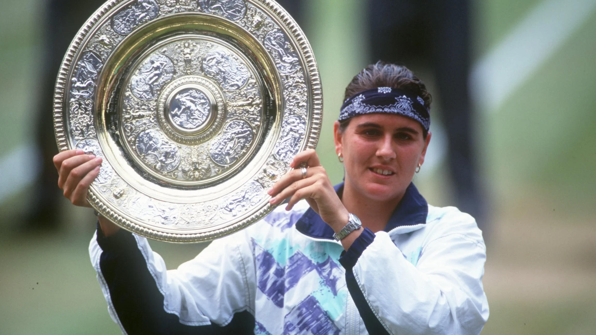 Conchita Mart&iacute;nez gana Wimbledon