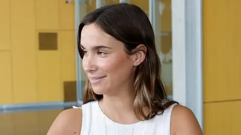 María Pombo con su hija Vega en brazos María Pombo con su hija Vega en brazos